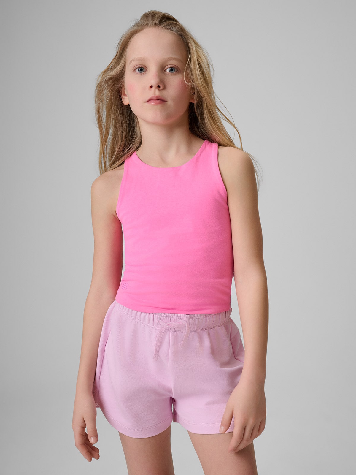 4F Crop top slim gładki dziewczęcy - różowy 164 (13-14 lat)