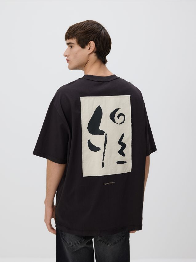 Reserved - T-shirt boxy z nadrukiem na plecach - czarny