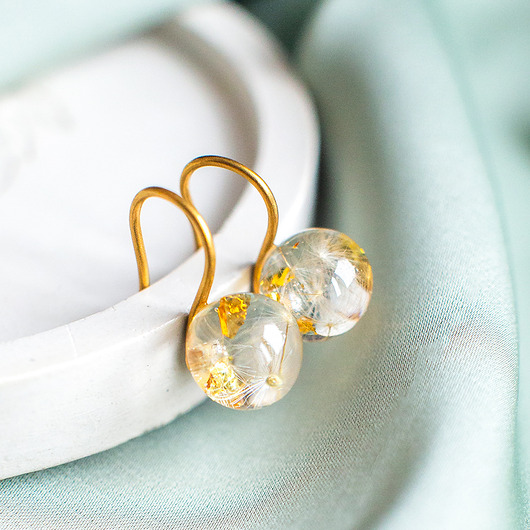 Kolczyki z rzęsek dmuchawca