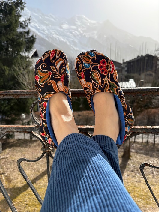 Kapcie czarne paisley r.40