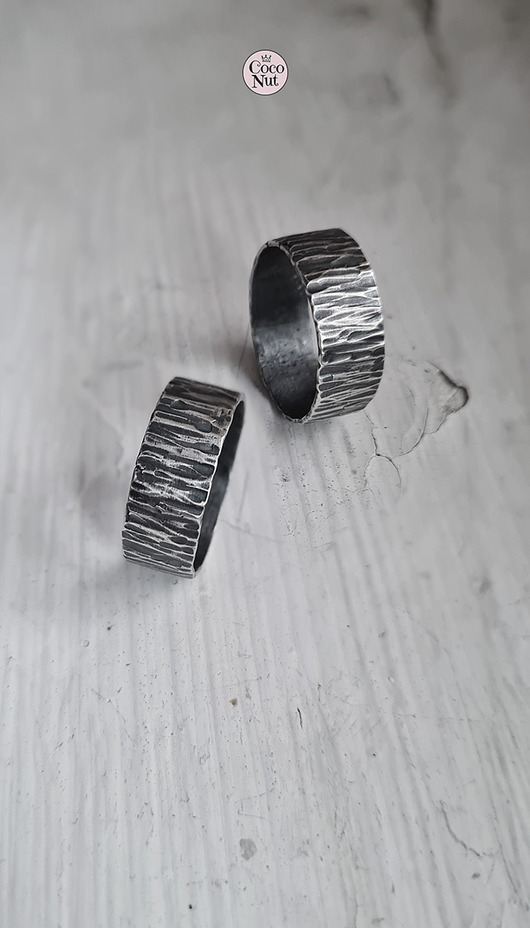 Opinie o Szerokie obrączki TUNDRA - srebro oksydowane fakturowane