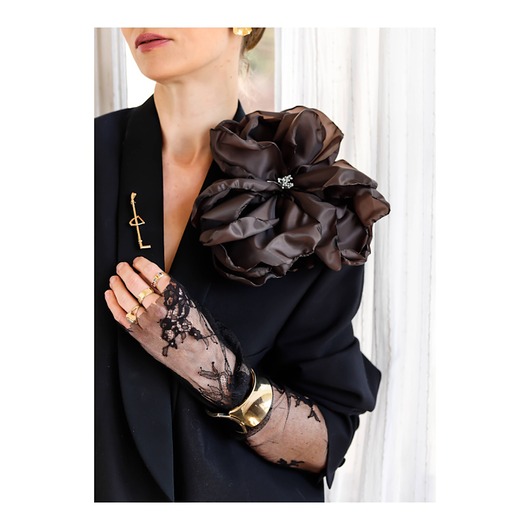 Duża broszka kwiat brązowa