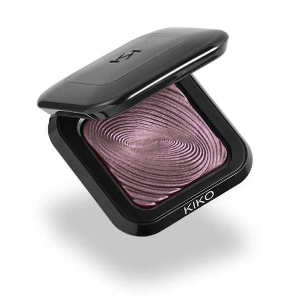 KIKO Milano Water Eyeshadow cień zapewniający natychmiastowy kolor do nakładania na sucho i na mokro 12 Plum 3g