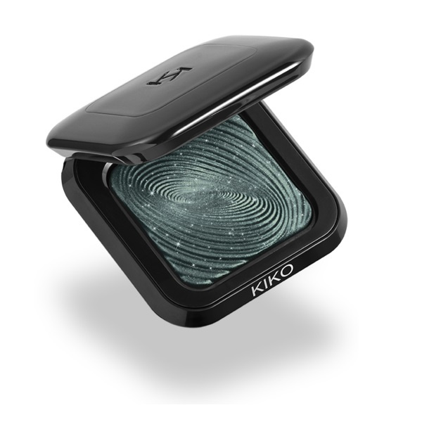 KIKO Milano Water Eyeshadow cień zapewniający natychmiastowy kolor do nakładania na sucho i na mokro 18 Dark Slate Green 3g