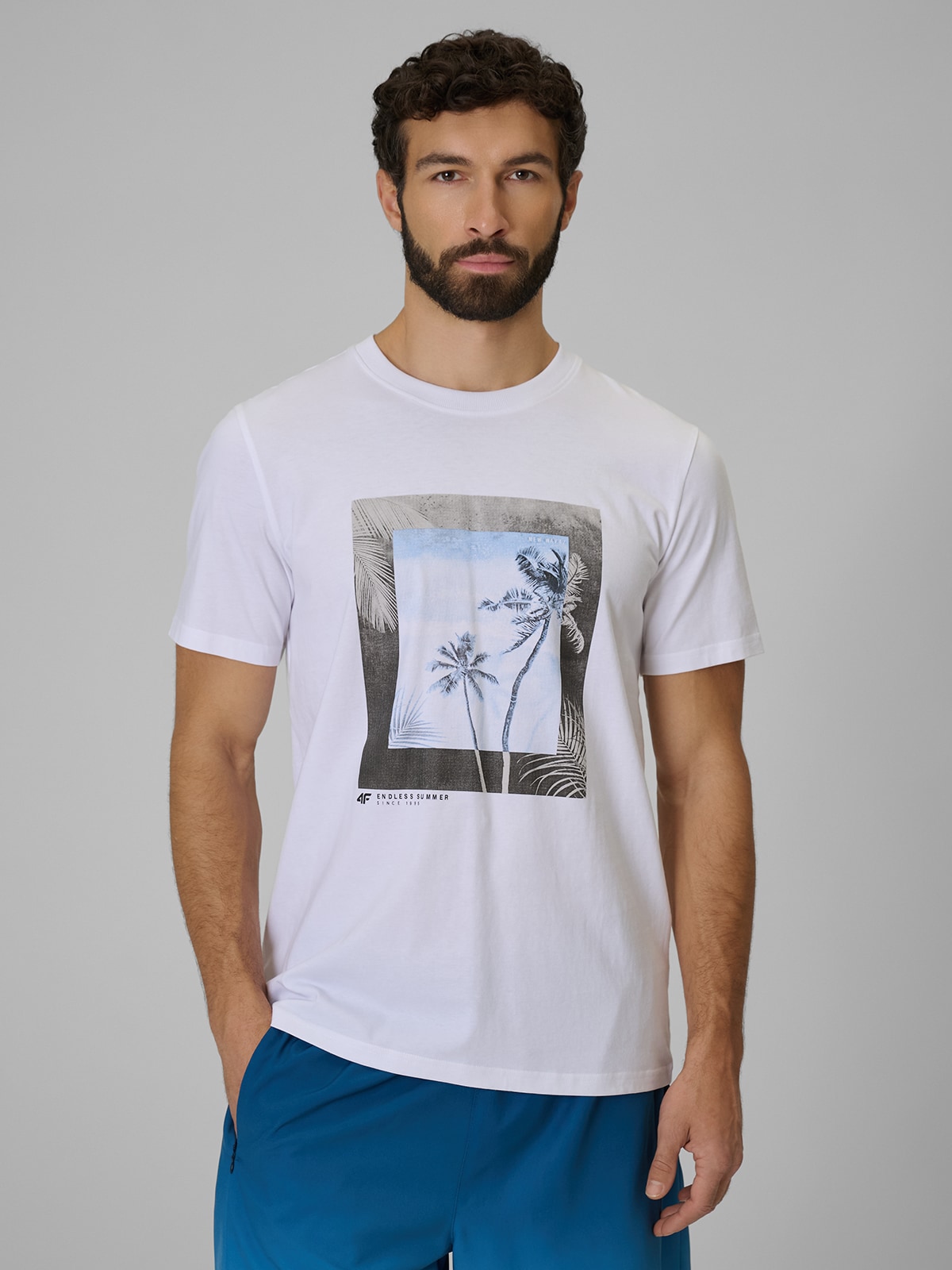4F T-shirt regular z nadrukiem męski - biały XL