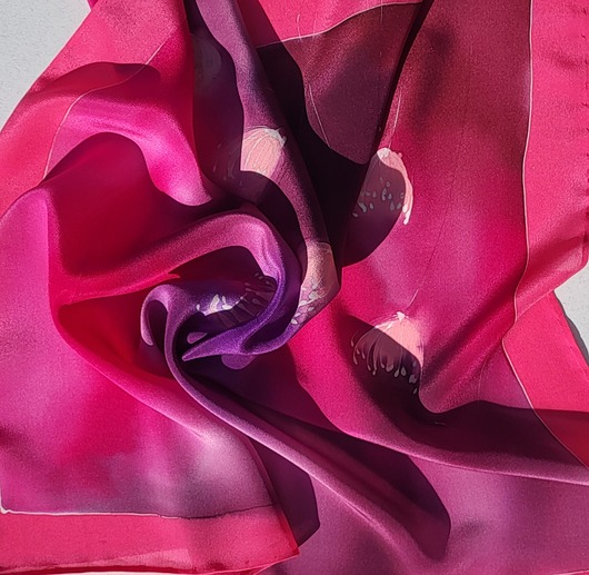 Gawroszka malowana na jedwabiu