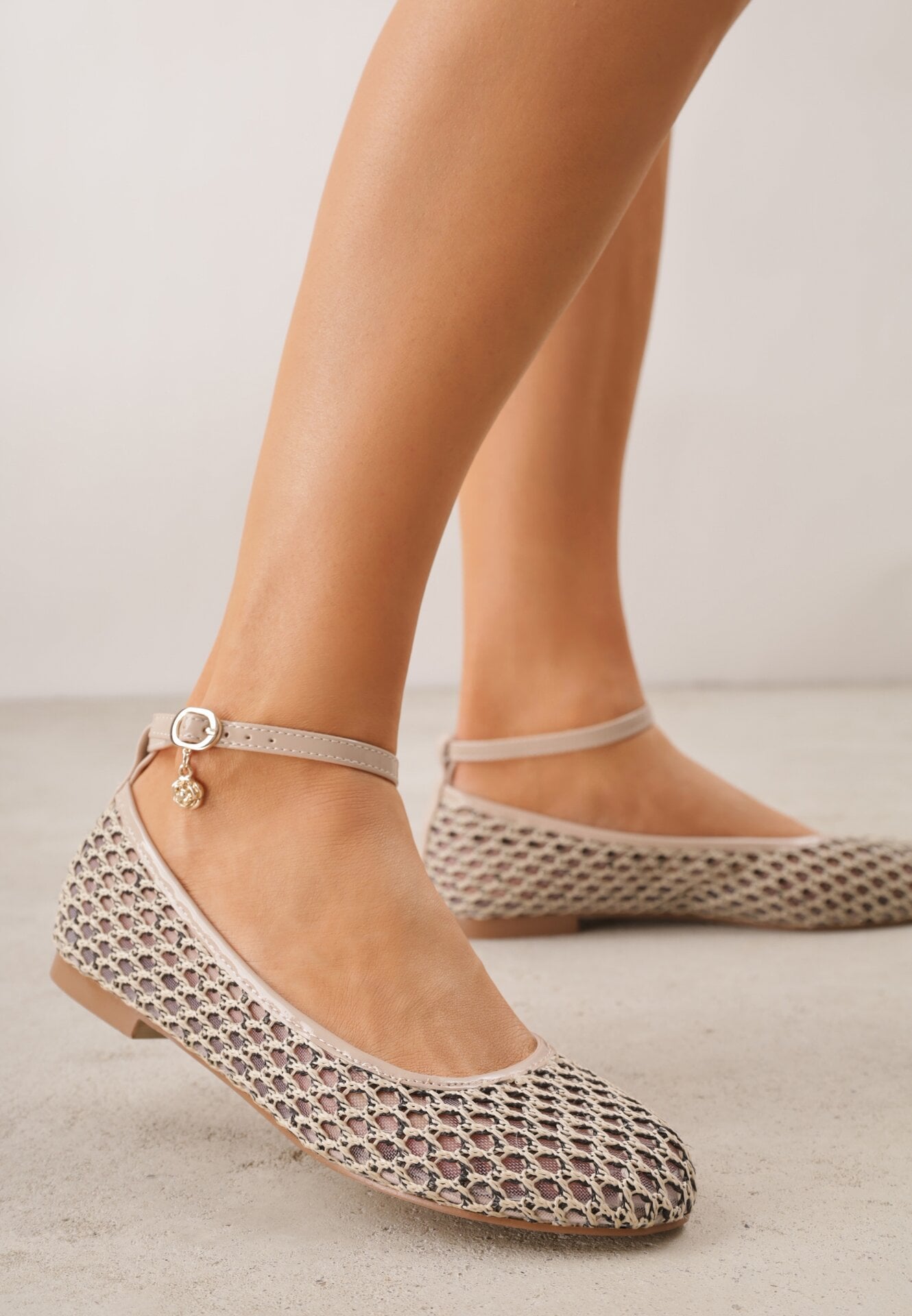 Jasnobeżowe Siateczkowe Balerinki z Wkładką ze Skóry Naturalnej Ozdobione Aplikacją Adriarissa