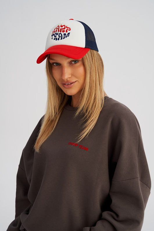 Kolorowa czapka TRUCKERKA granatowo - czerwona