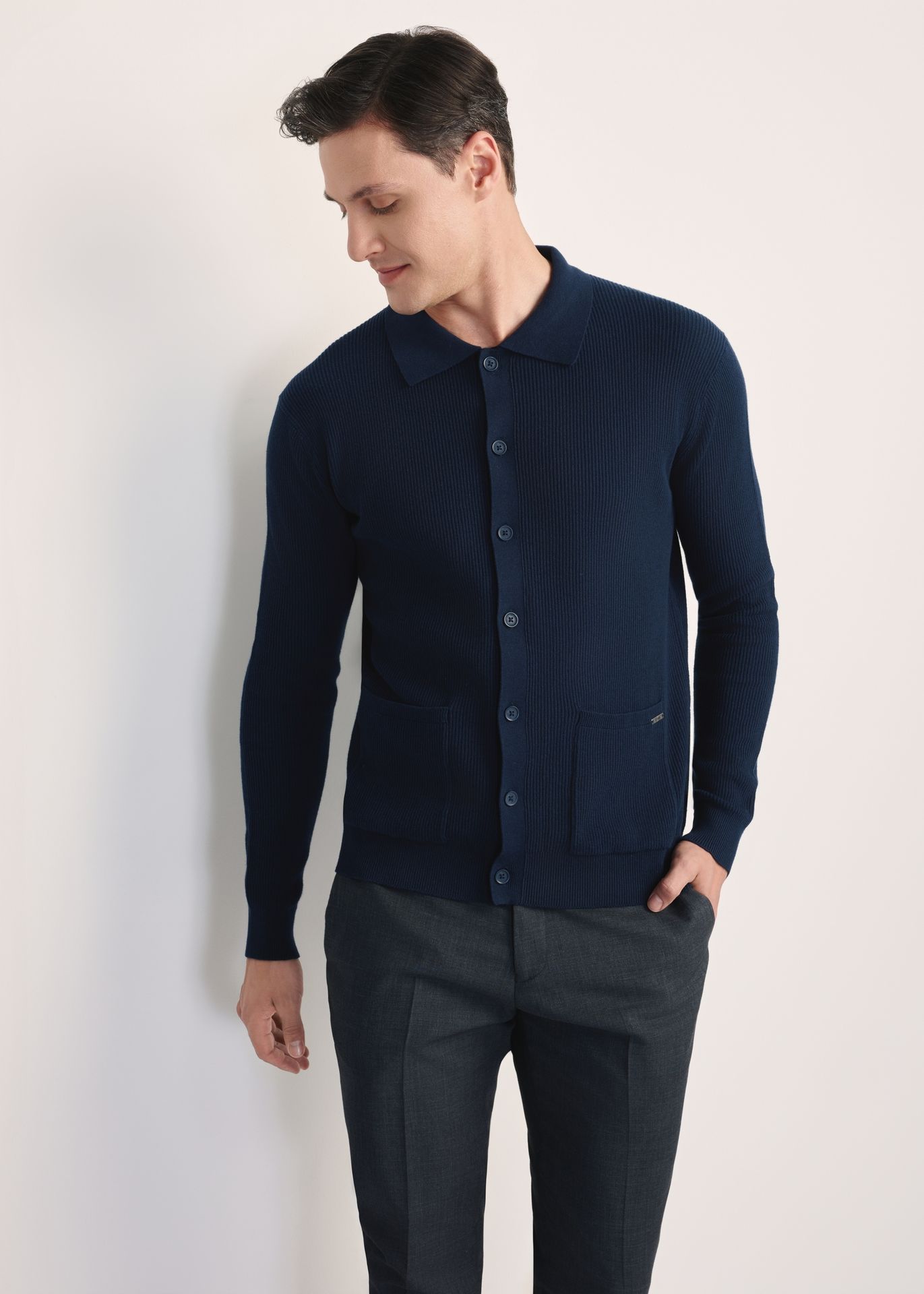 Granatowy kardigan męski