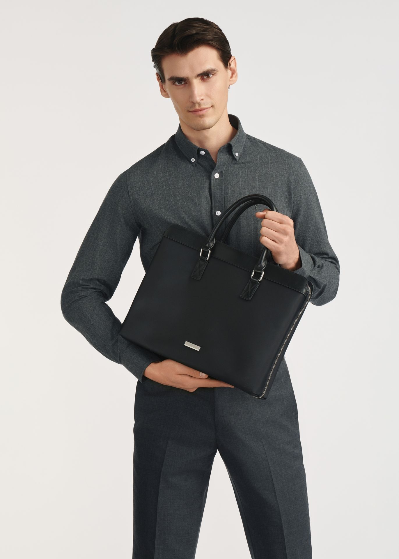 Czarna teczka męska TORMN-0375-99(Z25)