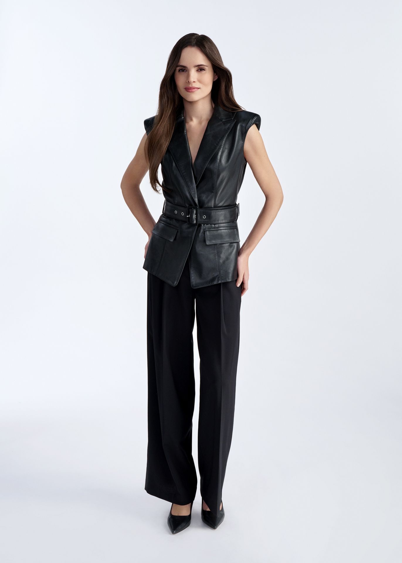 Skórzana czarna kamizelka damska