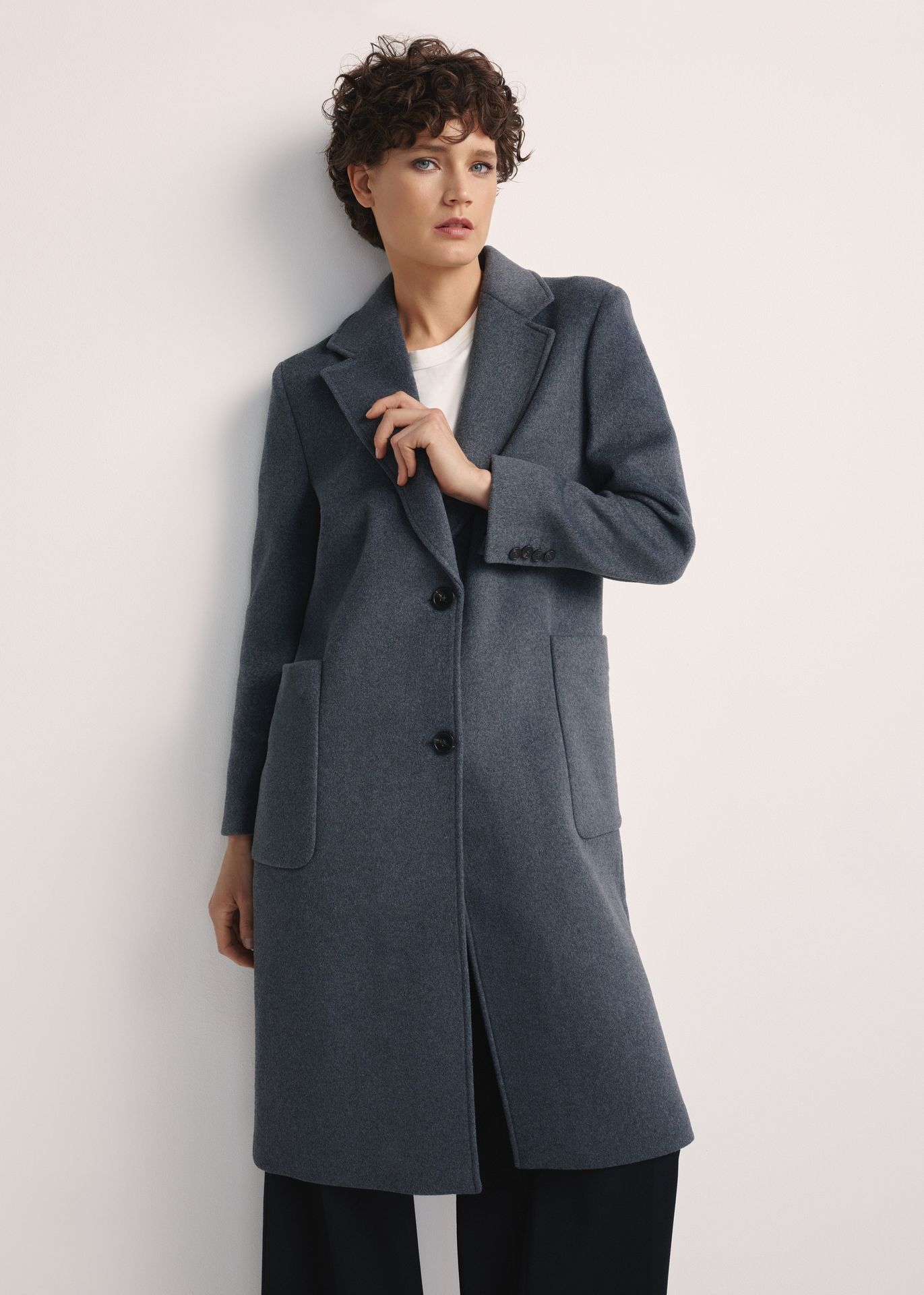 Szary wełniany płaszcz damski