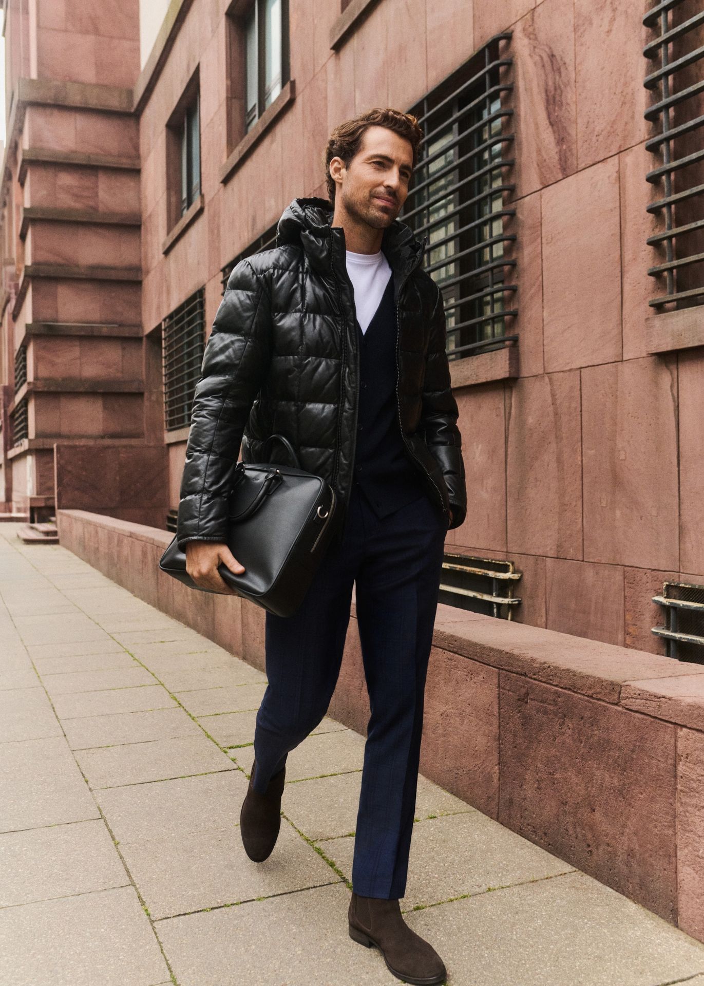 Czarna skórzana ocieplana kurtka męska