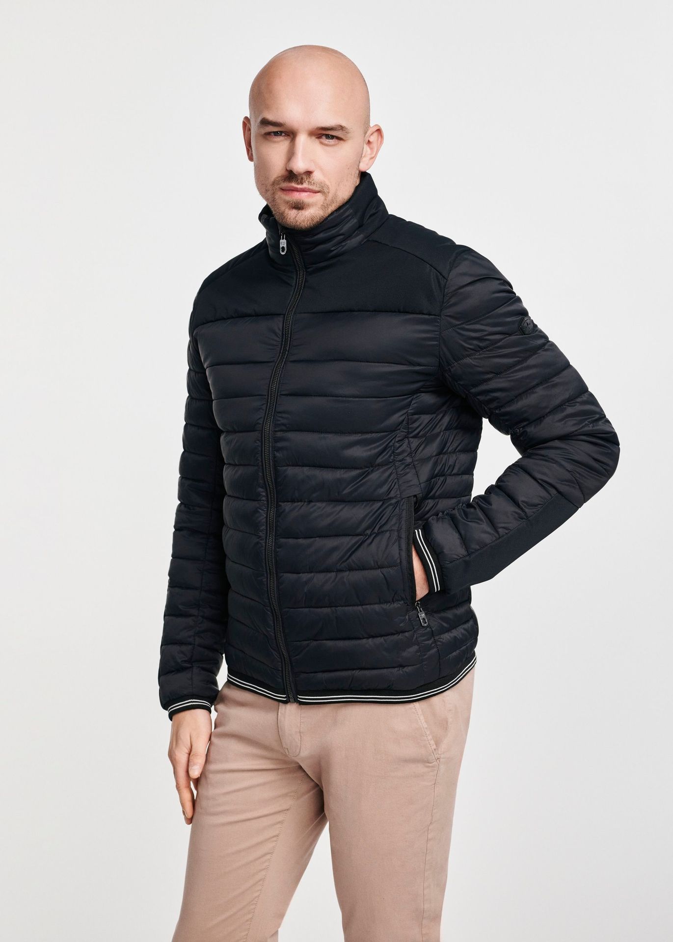 Czarna kurtka męska przejściowa