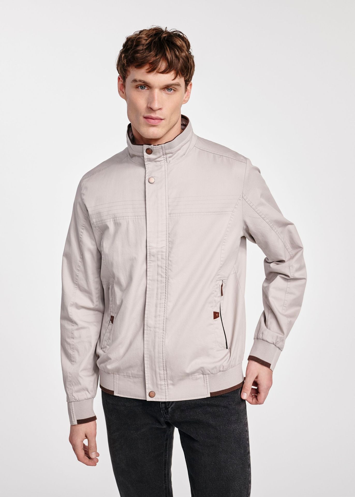 Jasnobeżowa kurtka męska przejściowa