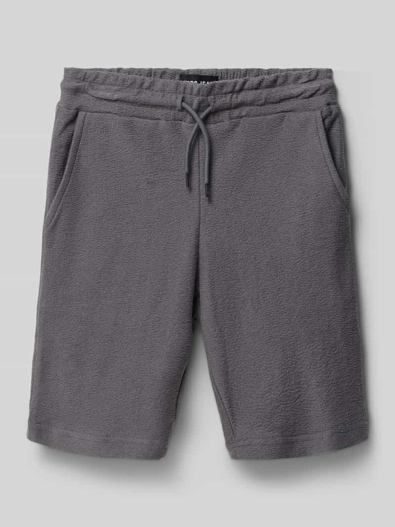 Szorty z wpuszczanymi kieszeniami model 'WERNO'