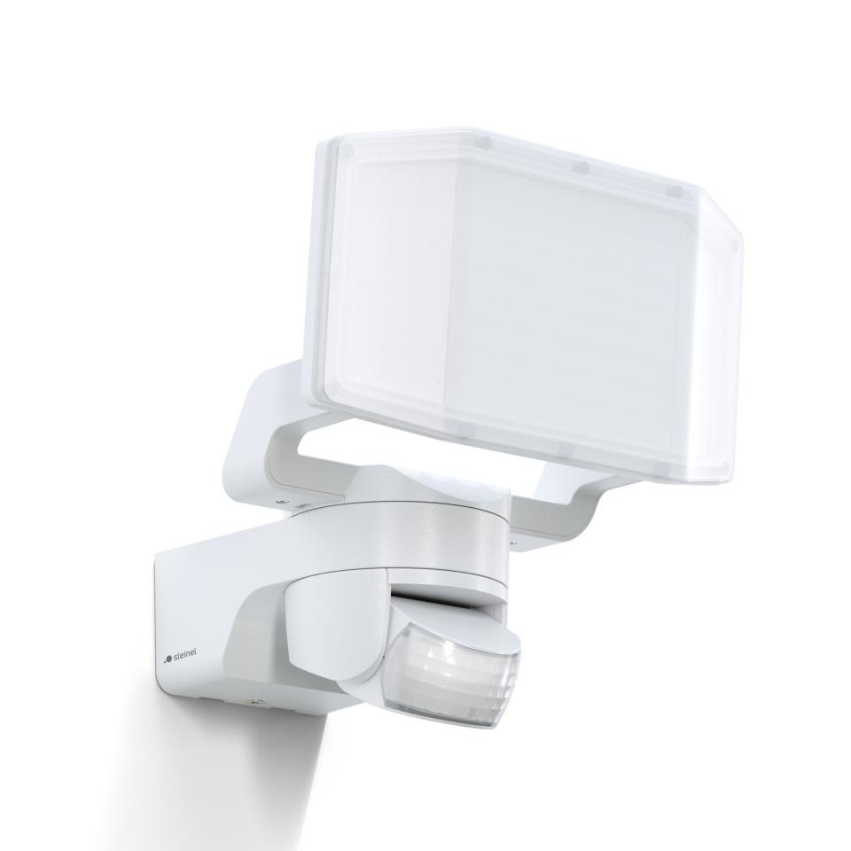 Naświetlacz z czujnikiem Steinel XLED Protect PIR 15,1W 3000K 1642lm IP54 IK03 230V biały / tworzywo sztuczne