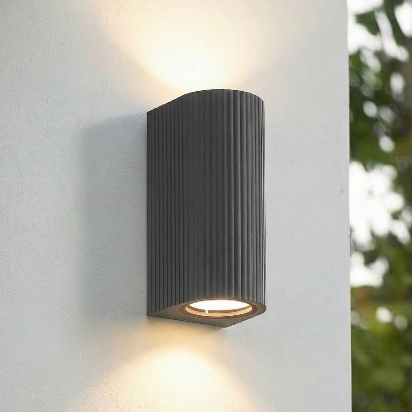 Kinkiet zewnętrzny Aluvo Lindby, możliwość ściemniania, czarny, aluminium, nowoczesny