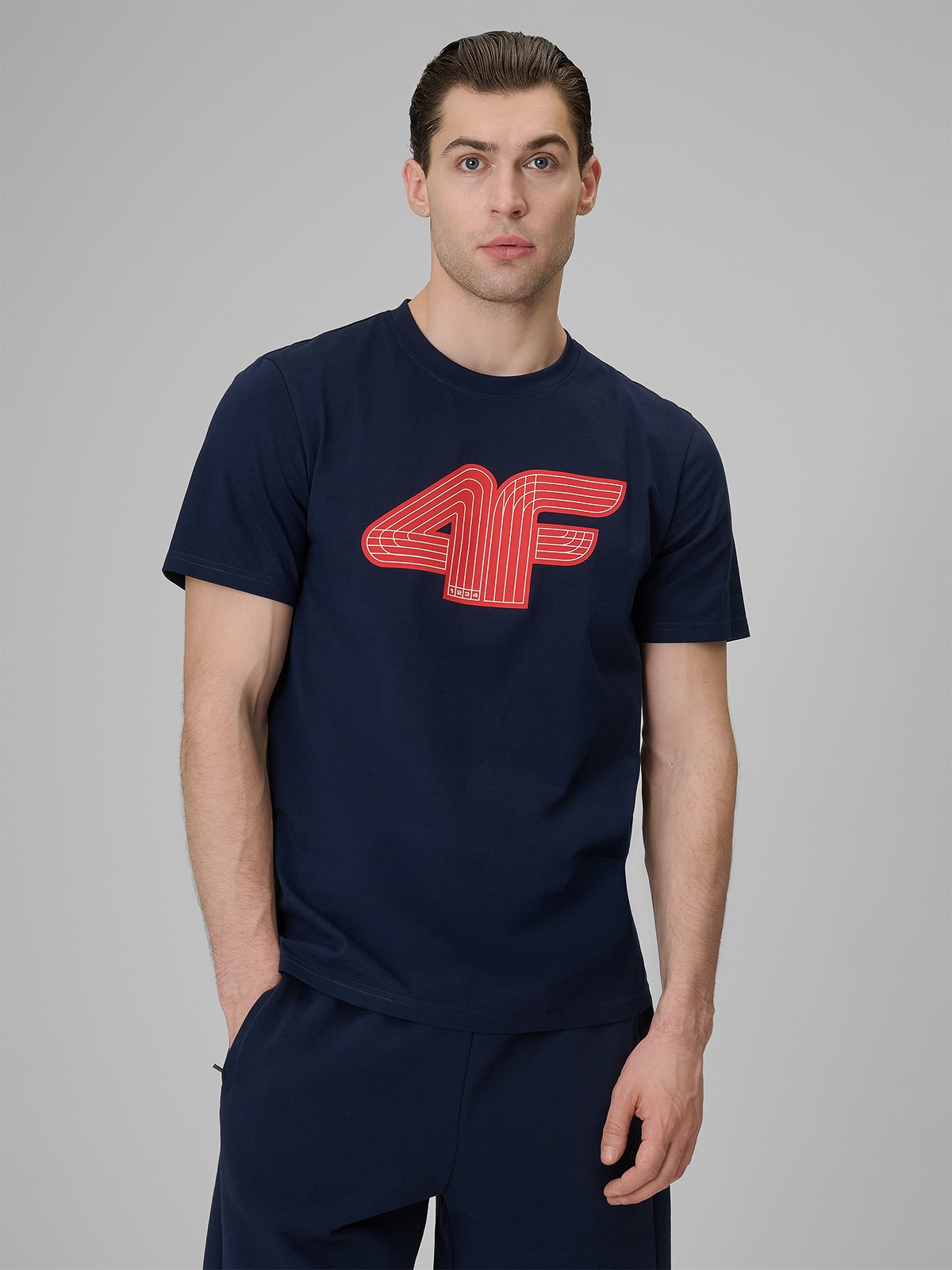 4F T-shirt regular z nadrukiem męski - granatowy XXL