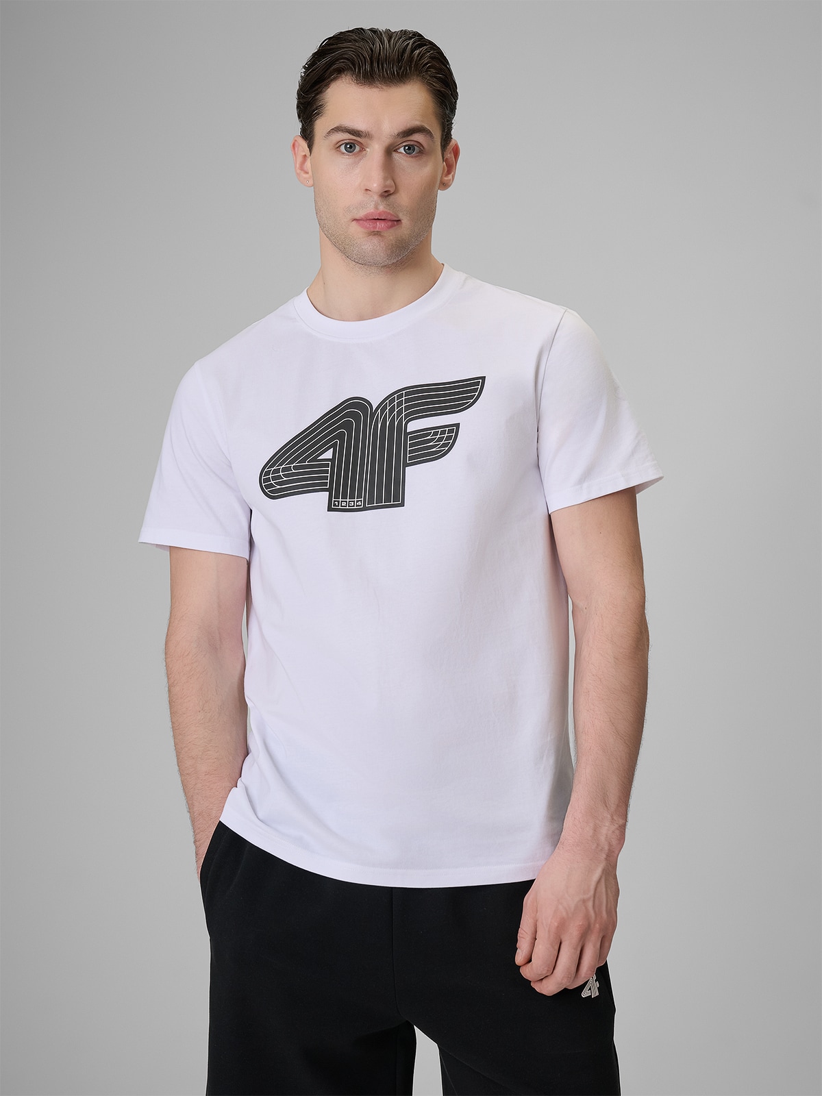 4F T-shirt regular z nadrukiem męski - biały XXL