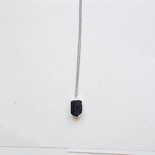 Turmalin surowy Wisiorek No 8