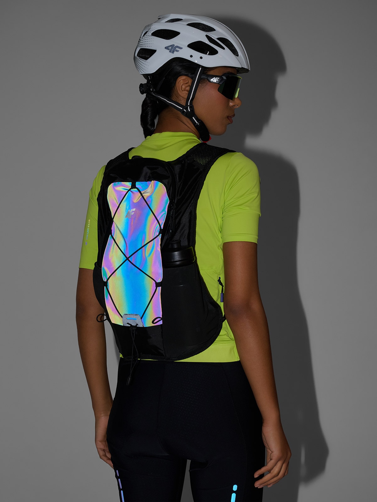 4F Plecak rowerowy (40 L) - czarny Uniwersalny