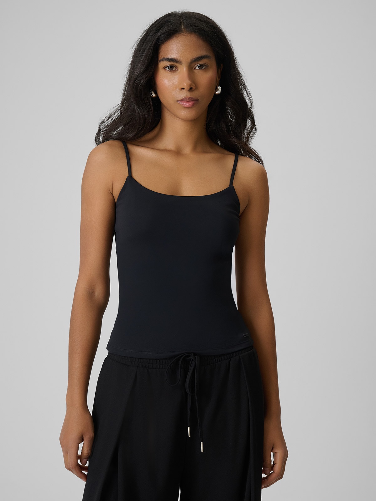 4F Top slim gładki damski - czarny XS