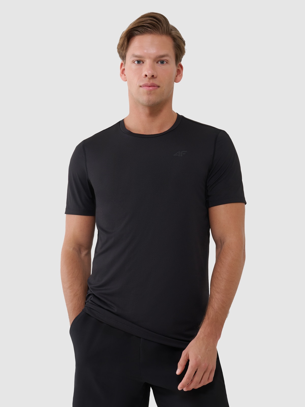 4F Koszulka treningowa regular szybkoschnąca męska - czarna L