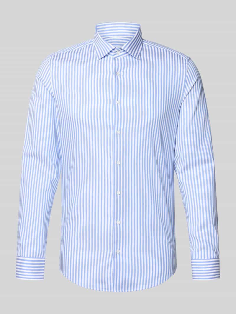 Koszula o kroju slim fit biznes z bawełny z kołnierzykiem typu kent