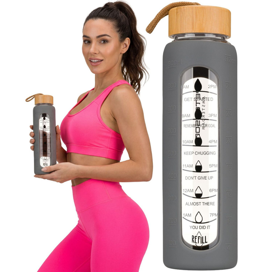 Szklana butelka na wodę z miarką motywacyjną i szarą silikonową osłoną 960ml - Peterson
