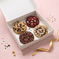 Crumbl Cookies 4 viralowe ciastka z dostawą e-torty