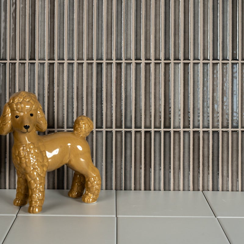 Błyszcząca mozaikowa okładzina z gresu porcelanowego w kolorze czarnym Karatsu 11,5x23 cm Charcoal