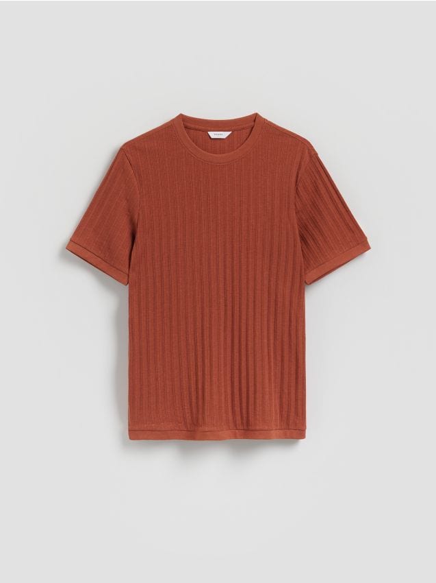 Reserved - Strukturalny t-shirt regular fit - bordowy