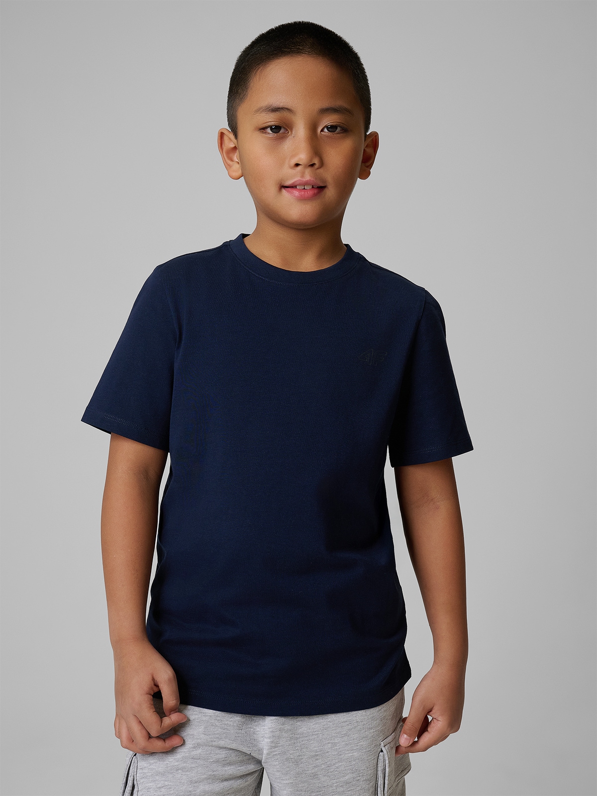 4F T-shirt regular gładki chłopięcy - granatowy 140 (9-10 lat)