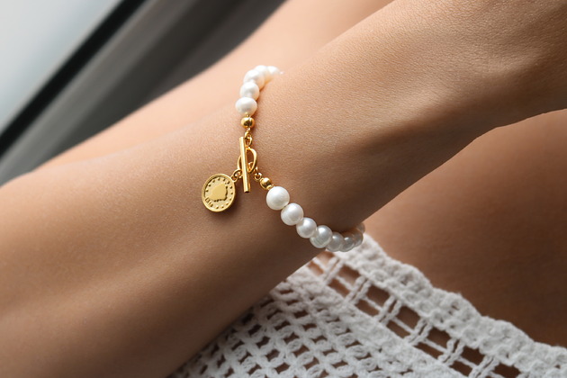 Bransoletka perły naturalne moneta srebro 925 pozłacane