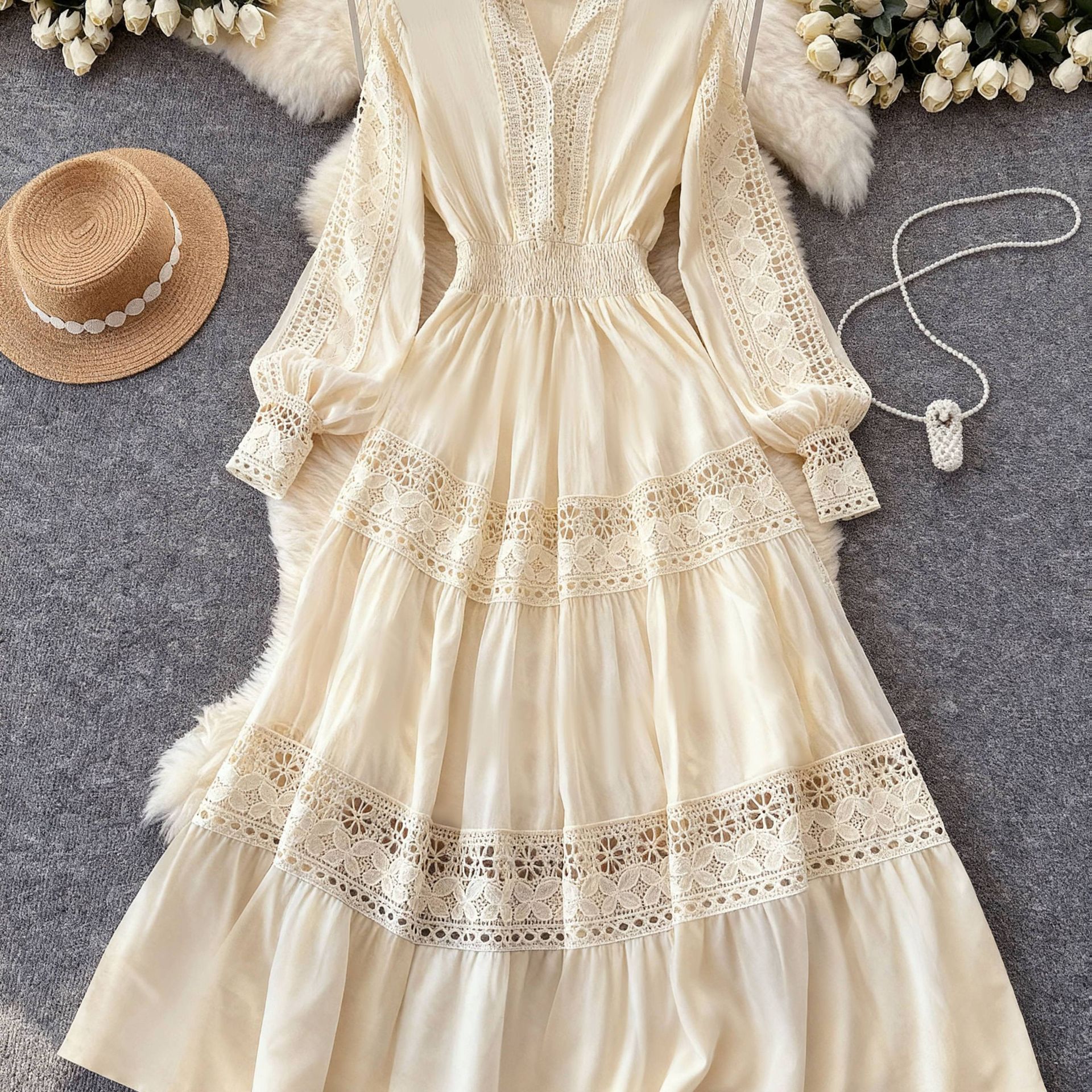 TEMU Elegancka Sukienka Damska z Koronkowym Dekoltem w Serek i Kontrastowym Wykończeniem - Kształt A - Długość Ślubna, Dopasowana w Talii, Długi