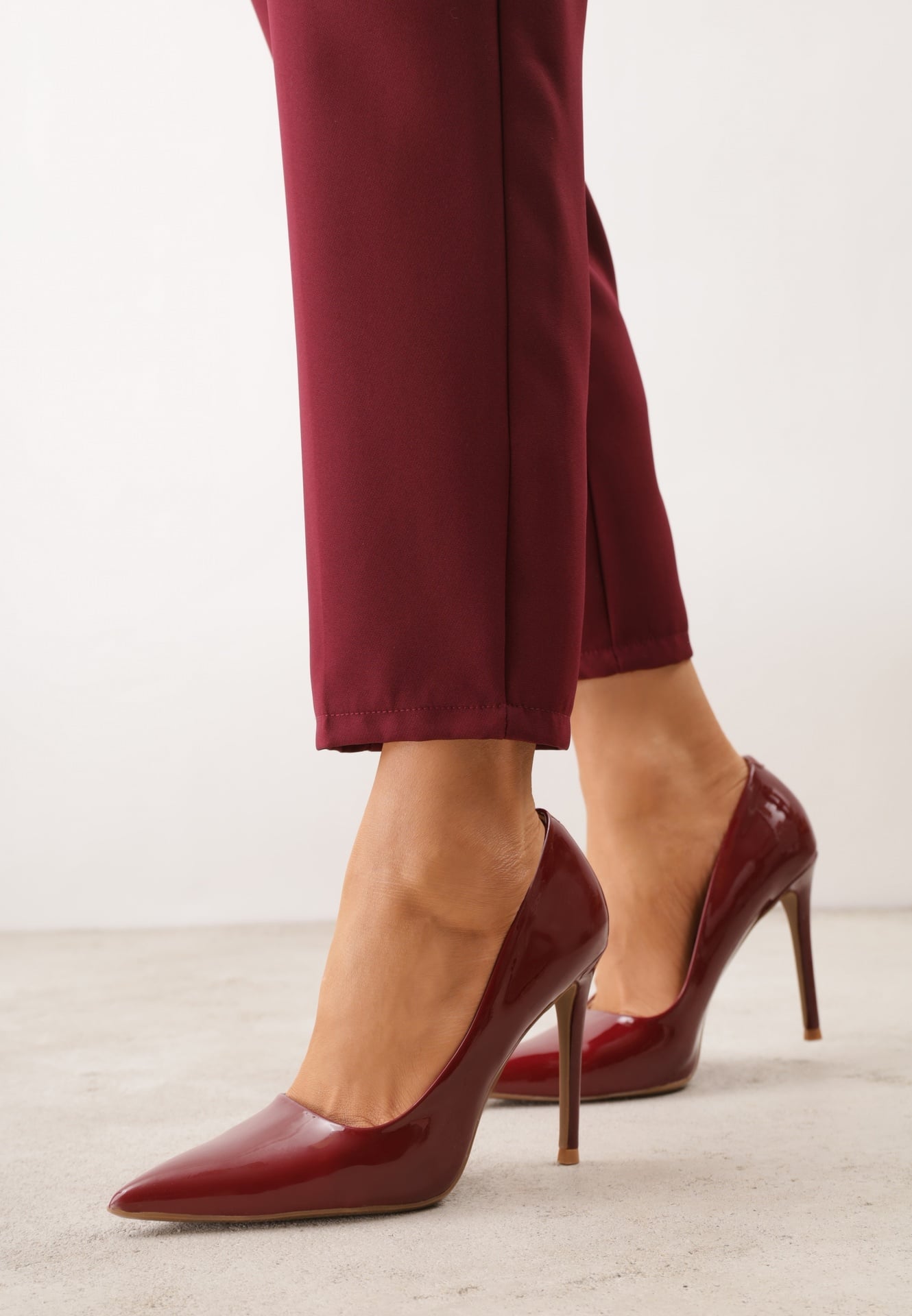 Bordowe Lakierowane Szpilki VICES w Klasycznym Stylu Nipsey