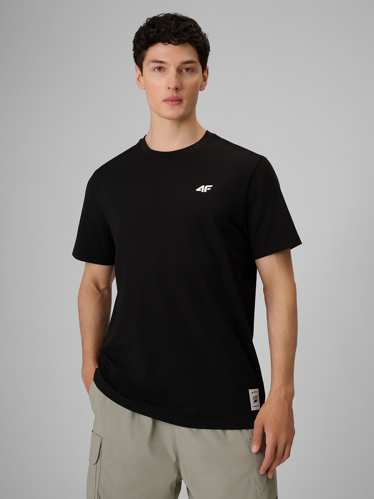 4F T-shirt relaxed z nadrukiem męski - czarny M