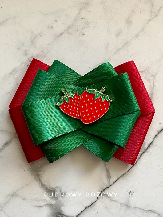Brosza z Truskawkami Kolekcja Limitowana FRUIT Nowość