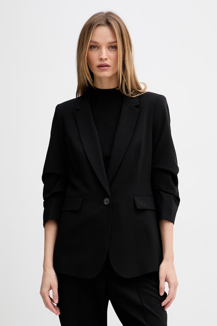 DKNY