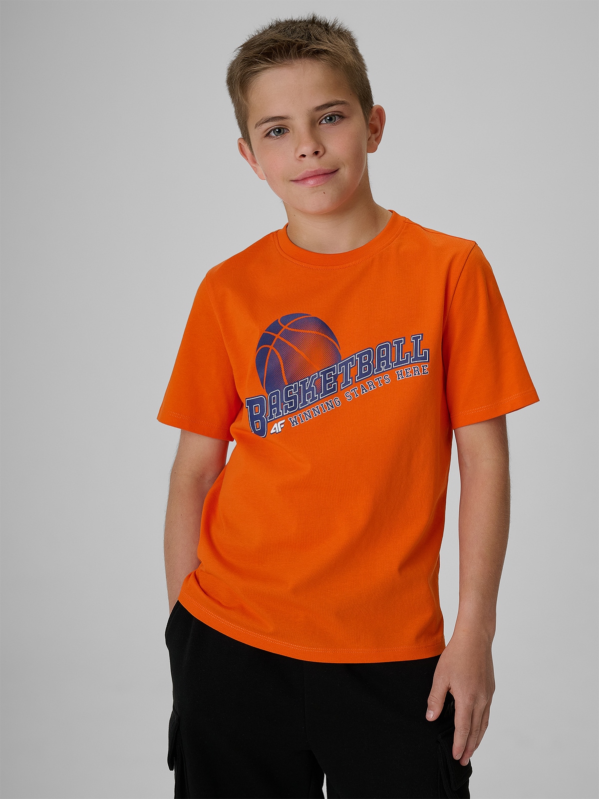 4F T-shirt regular z nadrukiem chłopięcy - pomarańczowy 140 (9-10 lat)