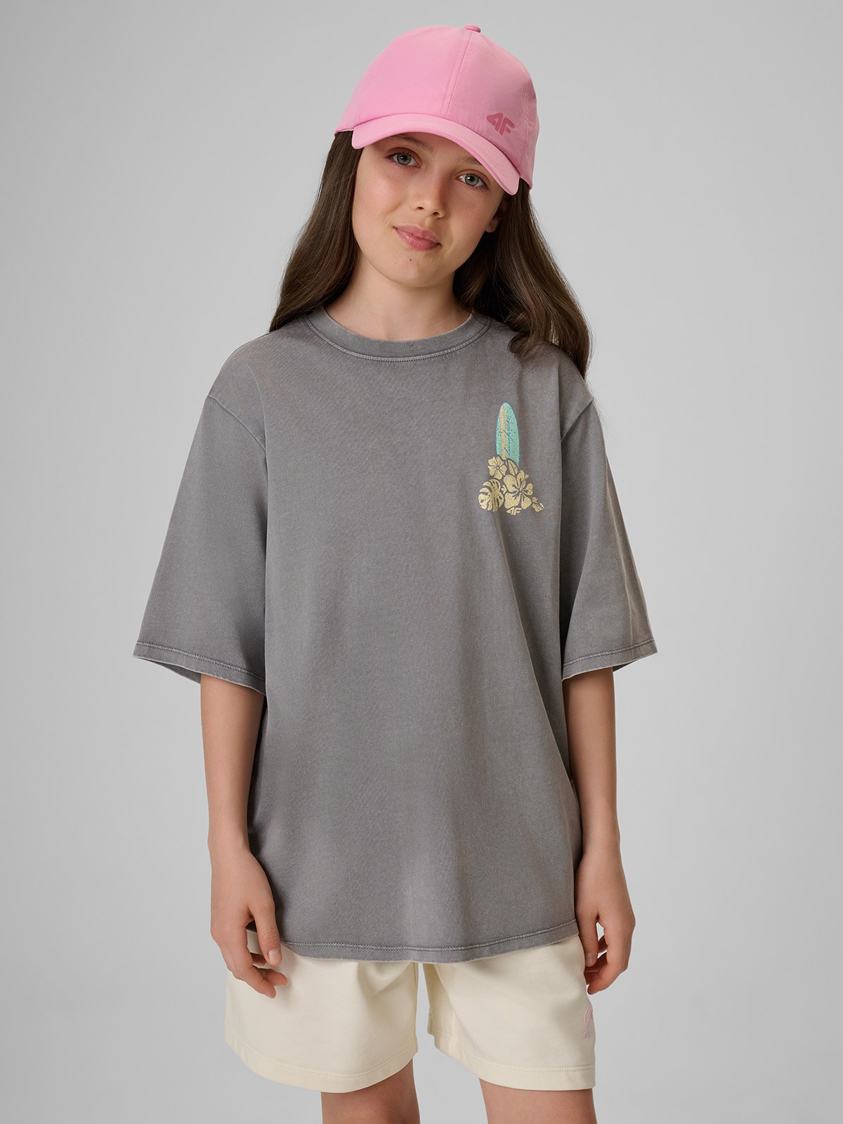 4F T-shirt loose z nadrukiem dziewczęcy - szary 158/164 (12-14 lat)