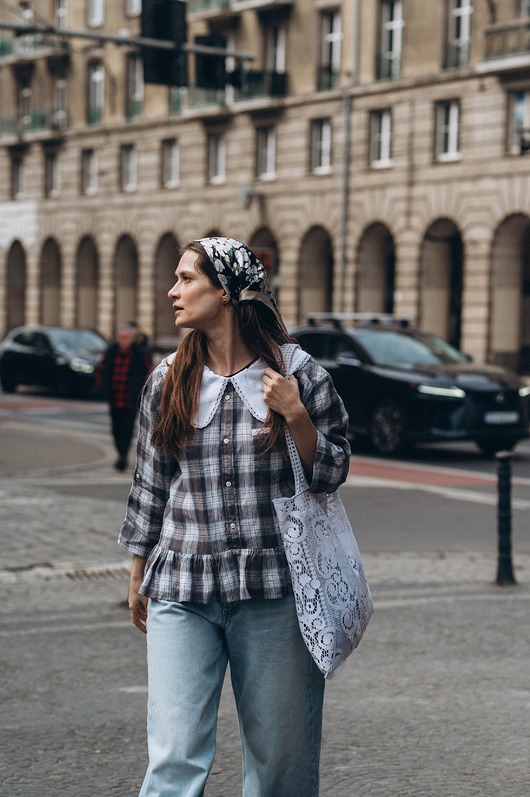 Lniana koszula upcyklingowa w kratę z dużym kołnierzem oversize