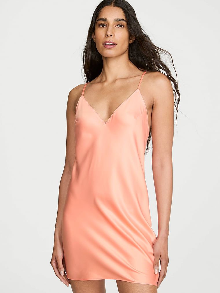 Victoria's Secret Koszulka nocna satynowa na cienkich ramiączkach odsłaniająca plecy Open-Back Slip