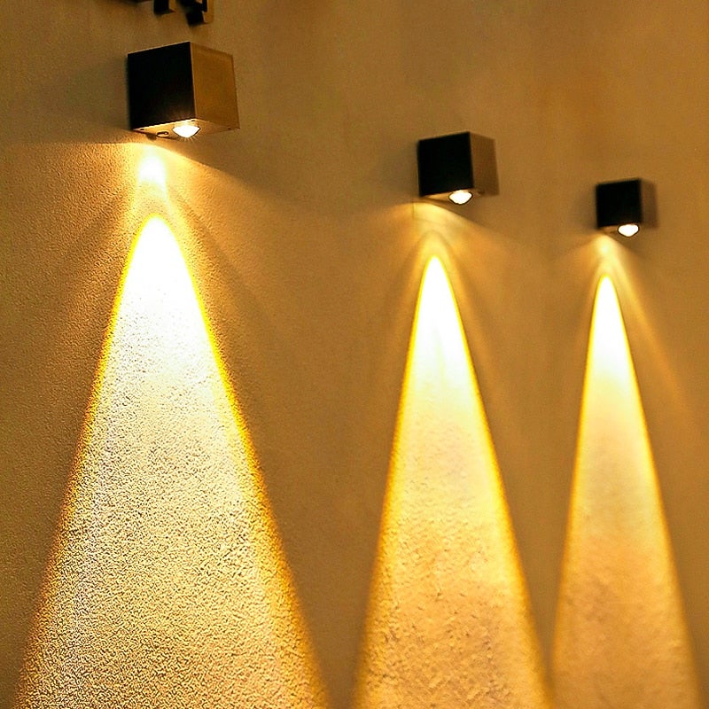 Zestaw 3 lamp solarnych zewnętrznych, ścienna lampa solarna, wodoodporna lampa ogrodowa, projektor solarny, ciepła biel 3000 K (czarna)