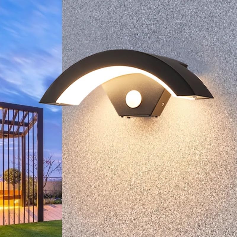 Kinkiet zewnętrzny LED z czujnikiem ruchu, nowoczesny kinkiet zewnętrzny 18 W, wodoodporny IP65, ciepłe światło, czarny
