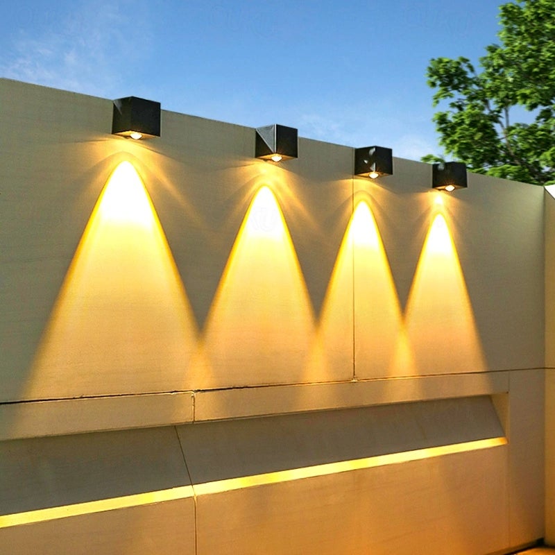 Zestaw 4 lamp ogrodowych solarnych, wodoodpornych, do ogrodu, tarasu, podwórka, drzwi wejściowych, balkonu, garażu, chodnika (ciepłe światło)