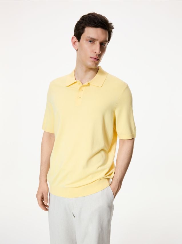 Reserved - Sweter polo z wiskozą - jasnożółty