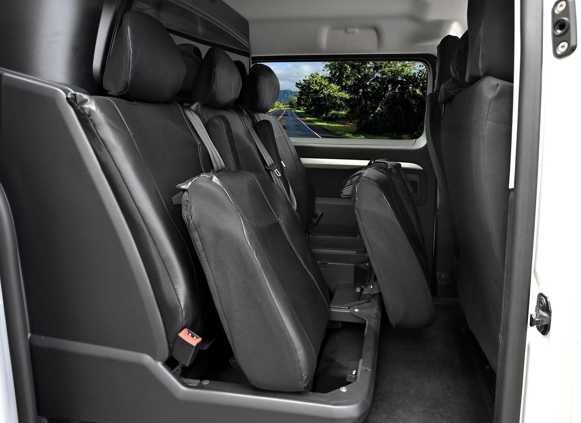 Toyota Proace od 2016- (2. rząd siedzeń 3 x 1) pokrowce Eko-skóra