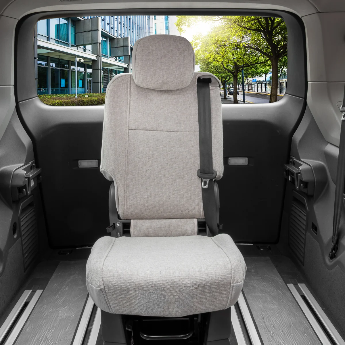 Volkswagen Multivan T7 (od 2022-) Pokrowiec na fotel ze stolikiem LEN BEIGE Materiał tapicerski